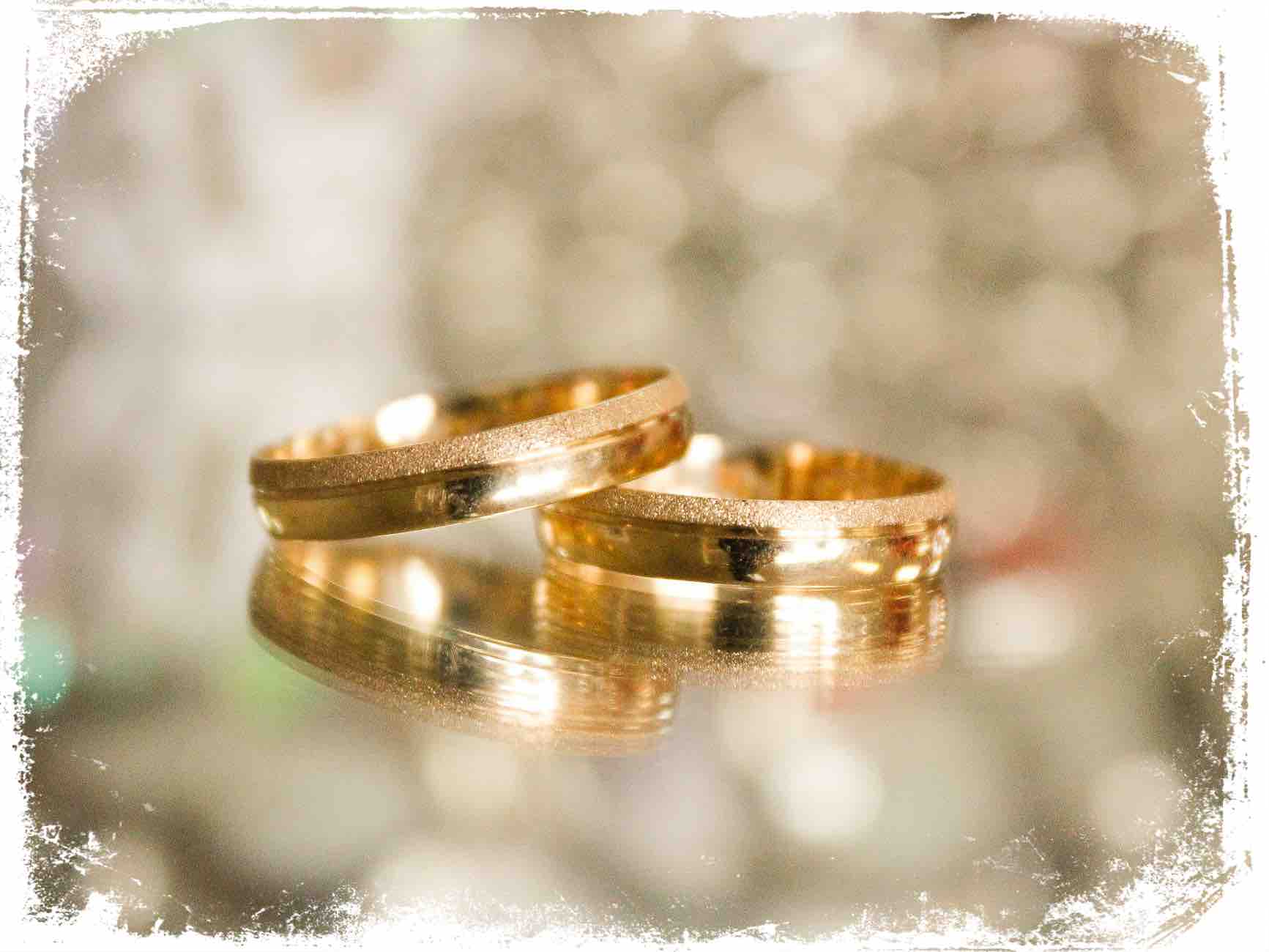 O que significa anel ou aliança de ouro em sonho