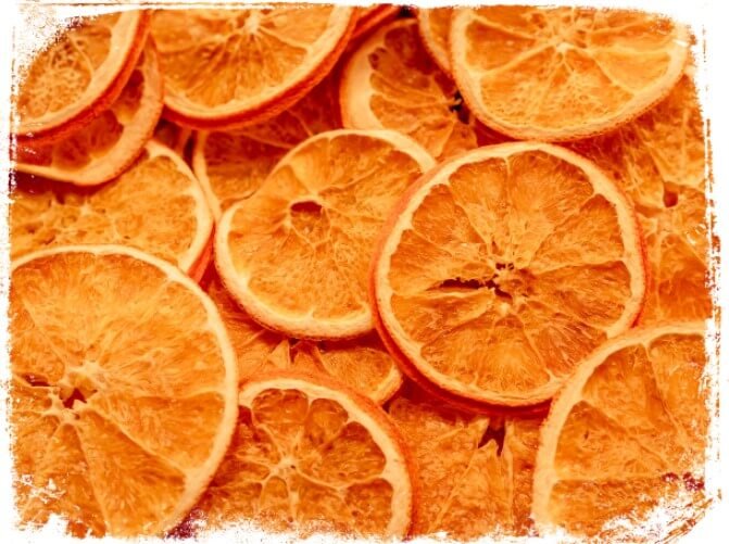 Sonhar com laranjas secas